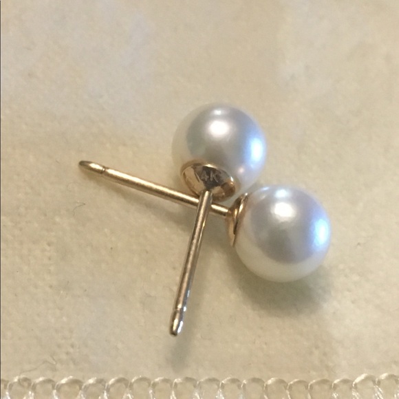 SOLD James Avery 14k yellow gold pearl earrings - Picture 3 of 5